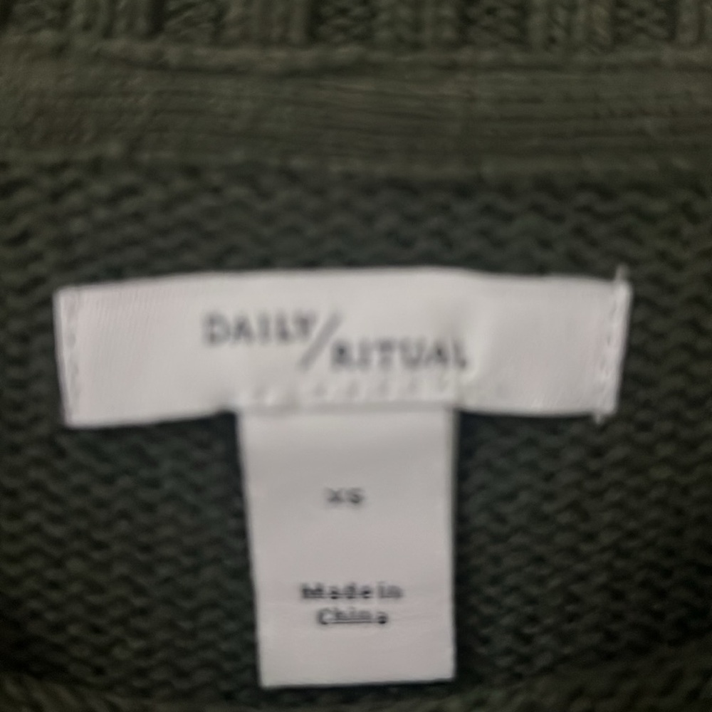 Sweater - Picture 6 of 11